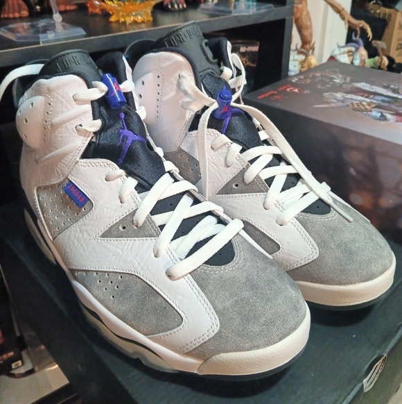 Jordan Retro Sneakers in Grey, White & Black with Purple Accents main image 12